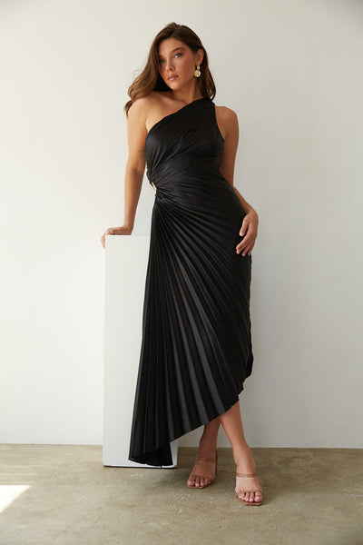 Sylviana | Asymmetric Pleat-Detail Mid-Length Dress